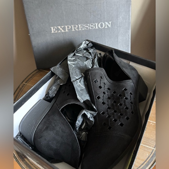 Expression ankle boot. Sz 9 - Picture 3 of 11